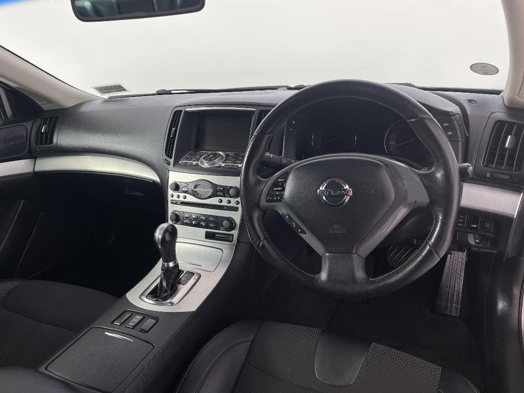 Photo '17' of Nissan Skyline Photo '17' of Nissan Skyline