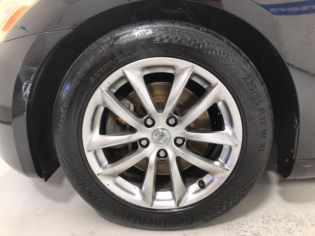 Photo '10' of Nissan Skyline Photo '10' of Nissan Skyline