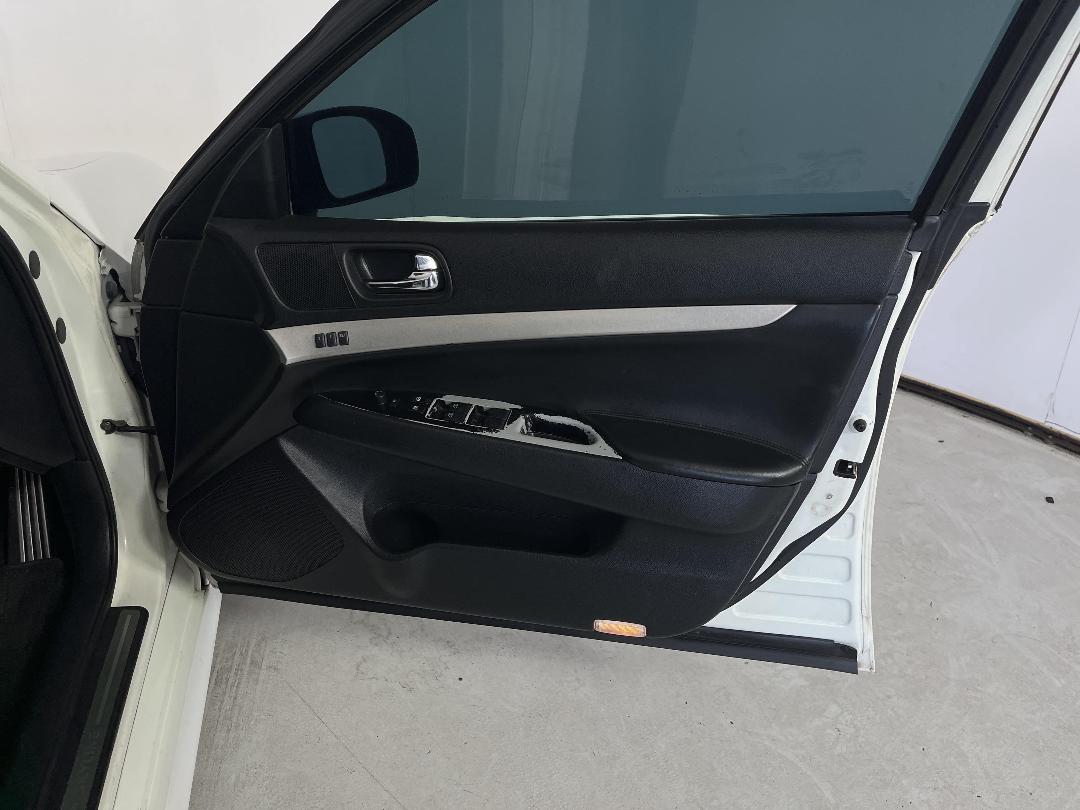 Photo '15' of Nissan Skyline