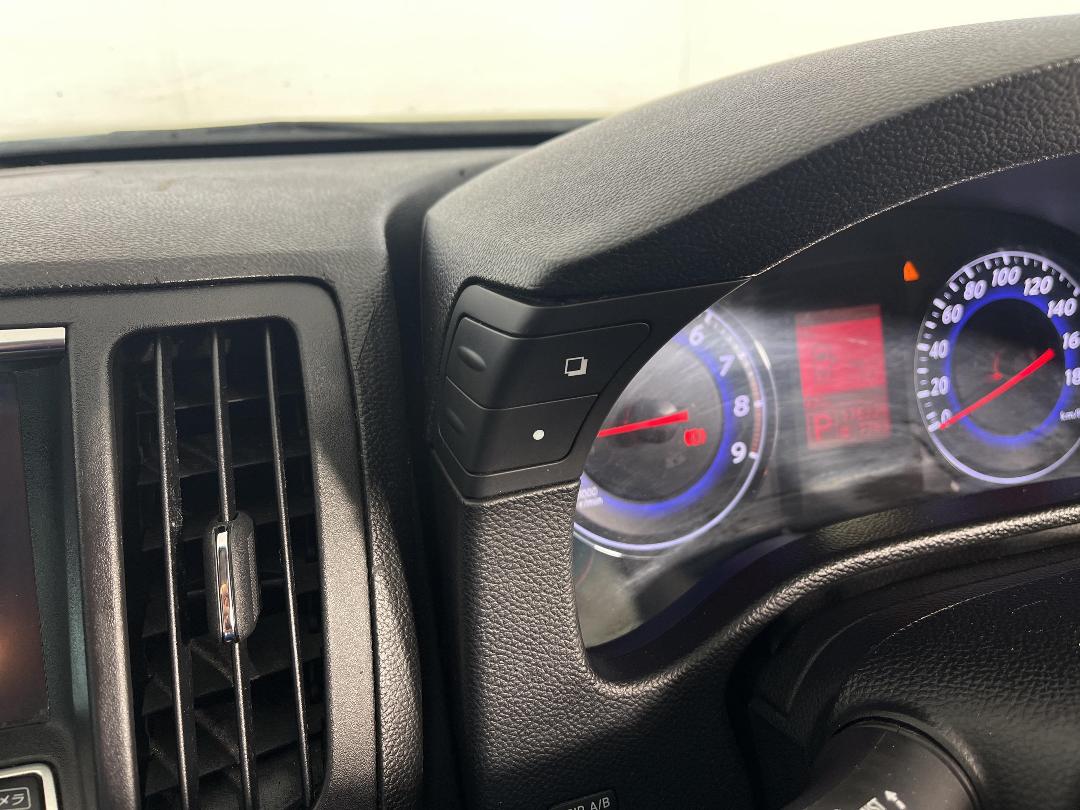 Photo '32' of Nissan Skyline