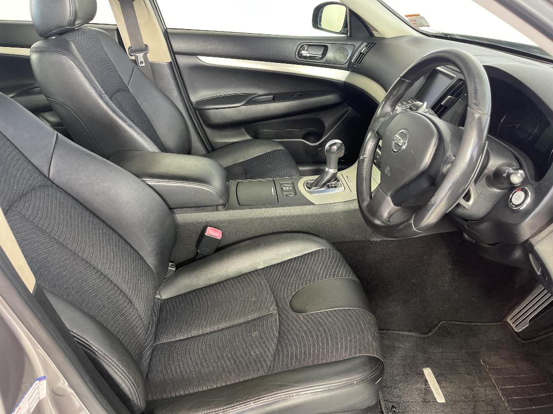 Photo '16' of Nissan Skyline Photo '16' of Nissan Skyline