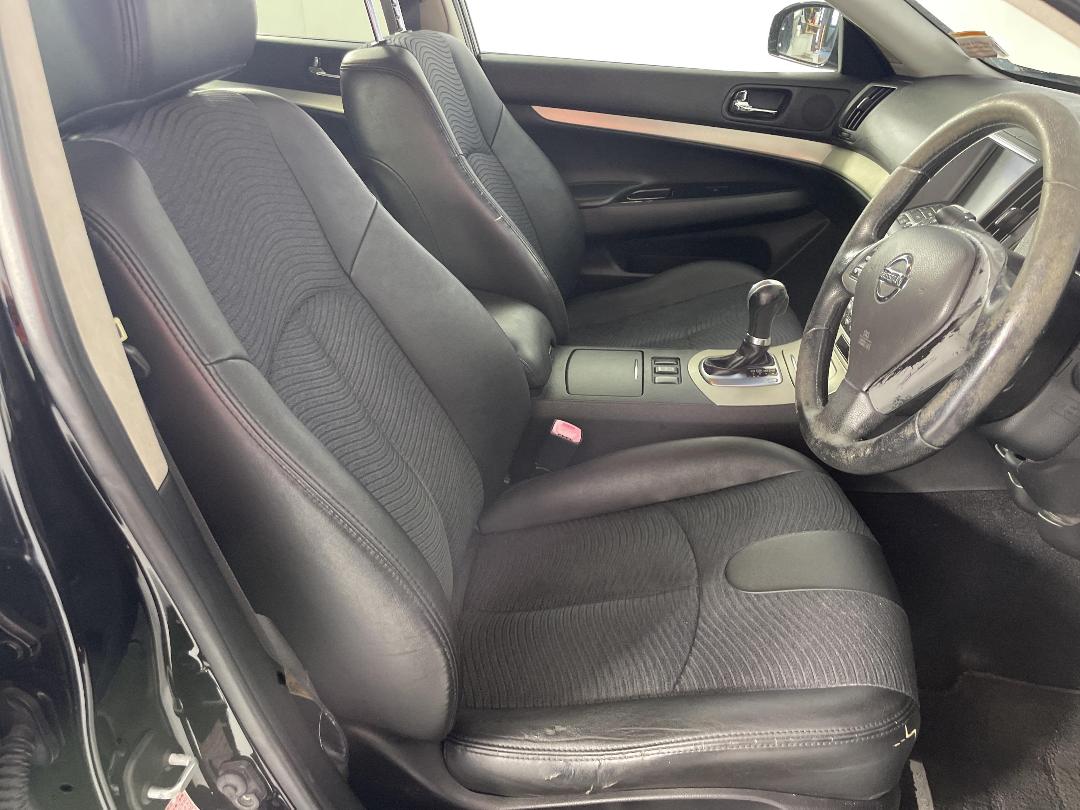 Photo '14' of Nissan Skyline Infinity Photo '14' of Nissan Skyline Infinity