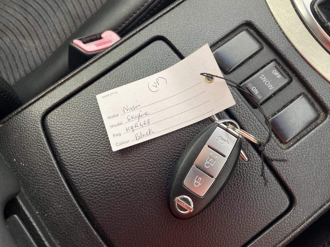 Photo '20' of Nissan Skyline Infinity Photo '20' of Nissan Skyline Infinity