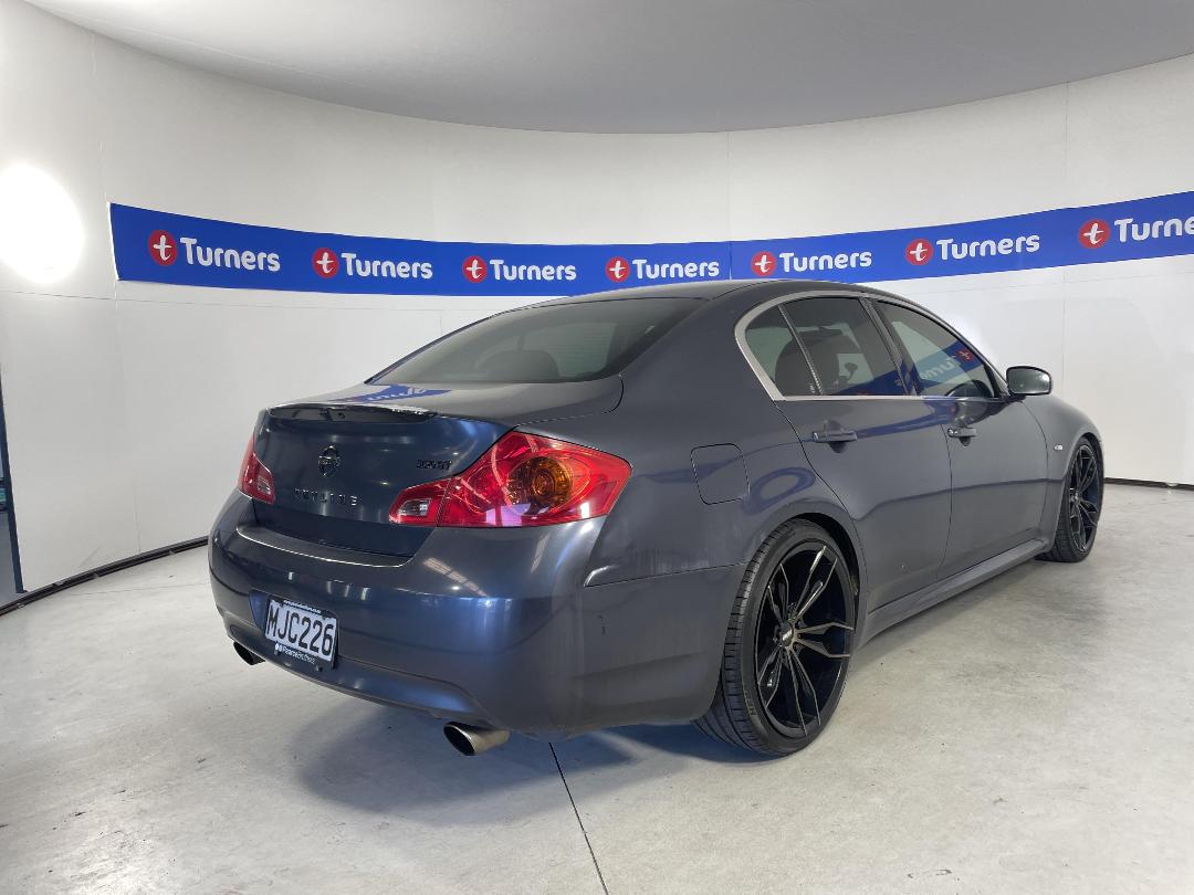 Photo '6' of Nissan Skyline