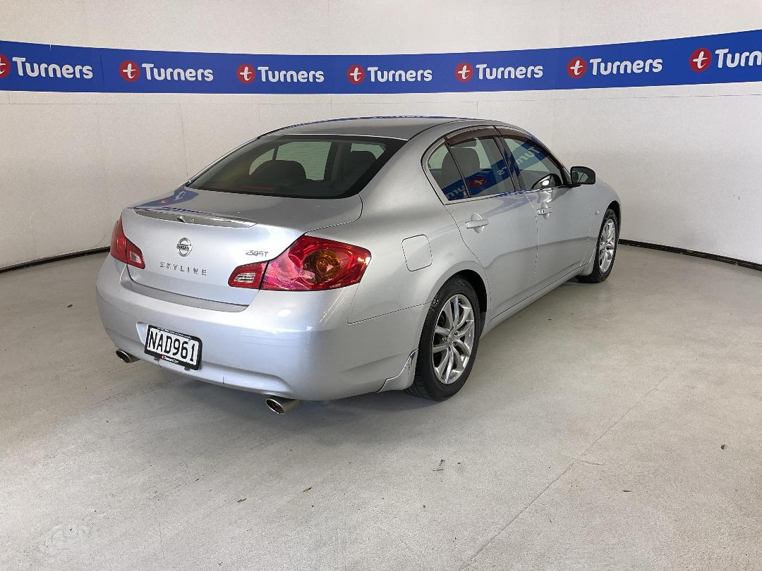 Photo '7' of Nissan Skyline Photo '7' of Nissan Skyline