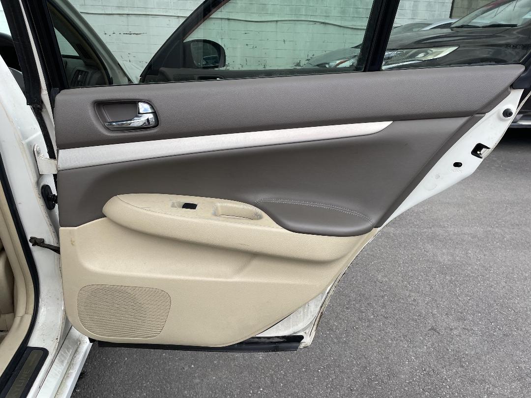 Photo '14' of Nissan Skyline 250GT