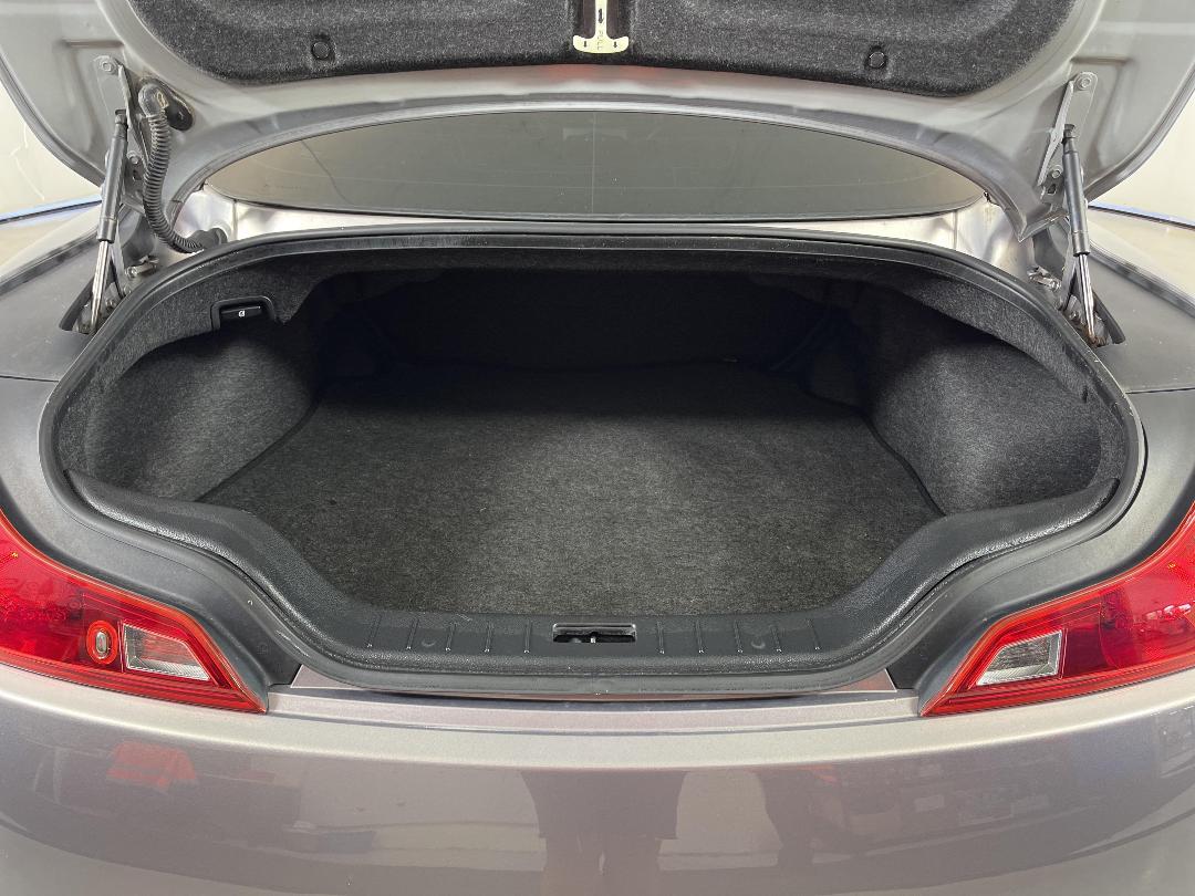 Photo '14' of Nissan Skyline