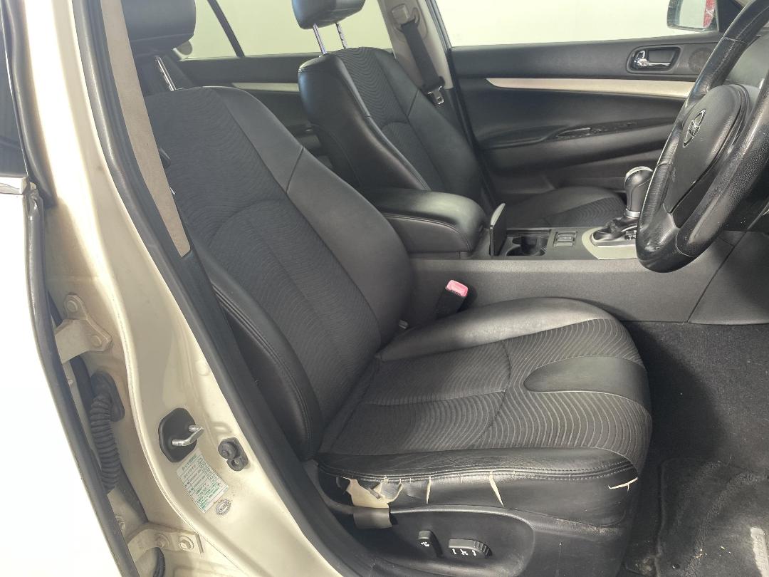 Photo '14' of Nissan Skyline 350GT Photo '14' of Nissan Skyline 350GT