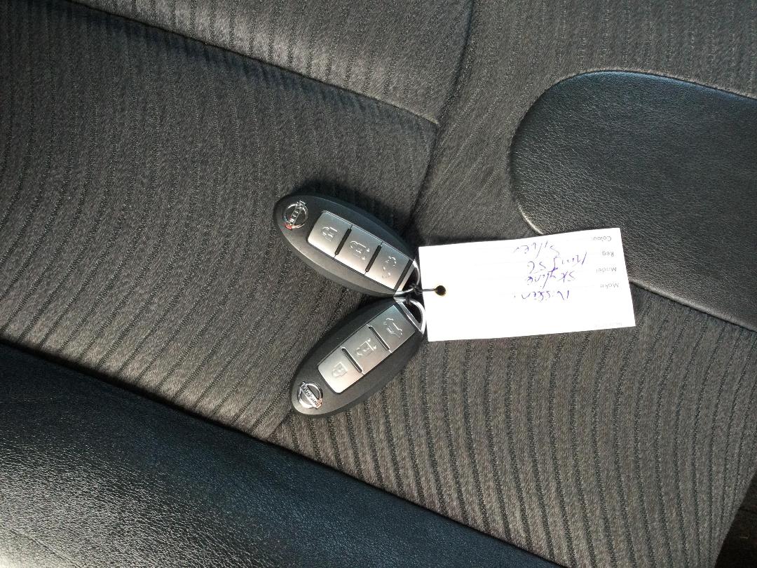 Photo '10' of Nissan Skyline