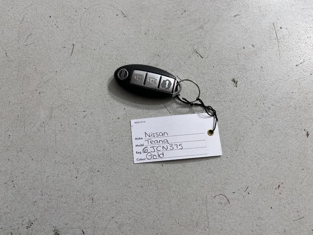 Photo '17' of Nissan Teana Photo '17' of Nissan Teana