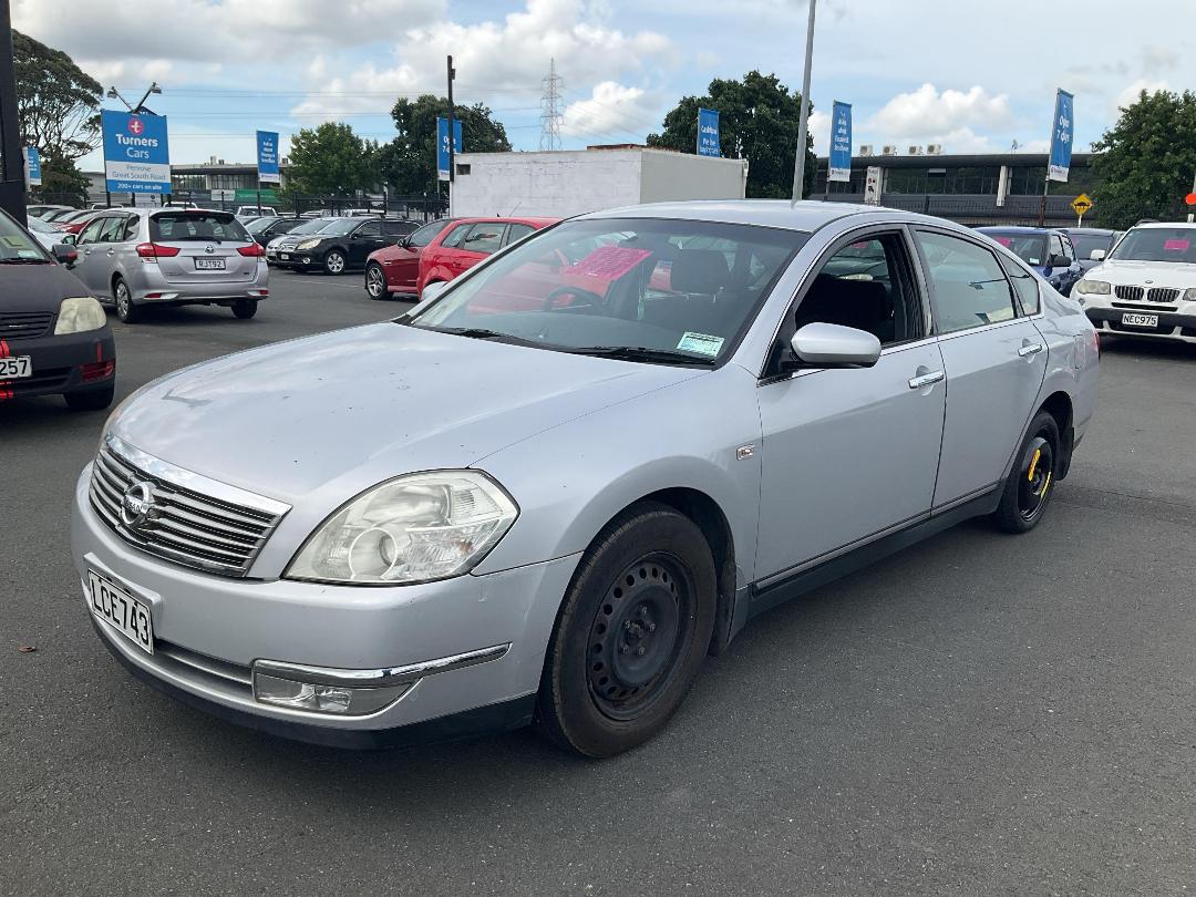 Photo '3' of Nissan Teana Photo '3' of Nissan Teana