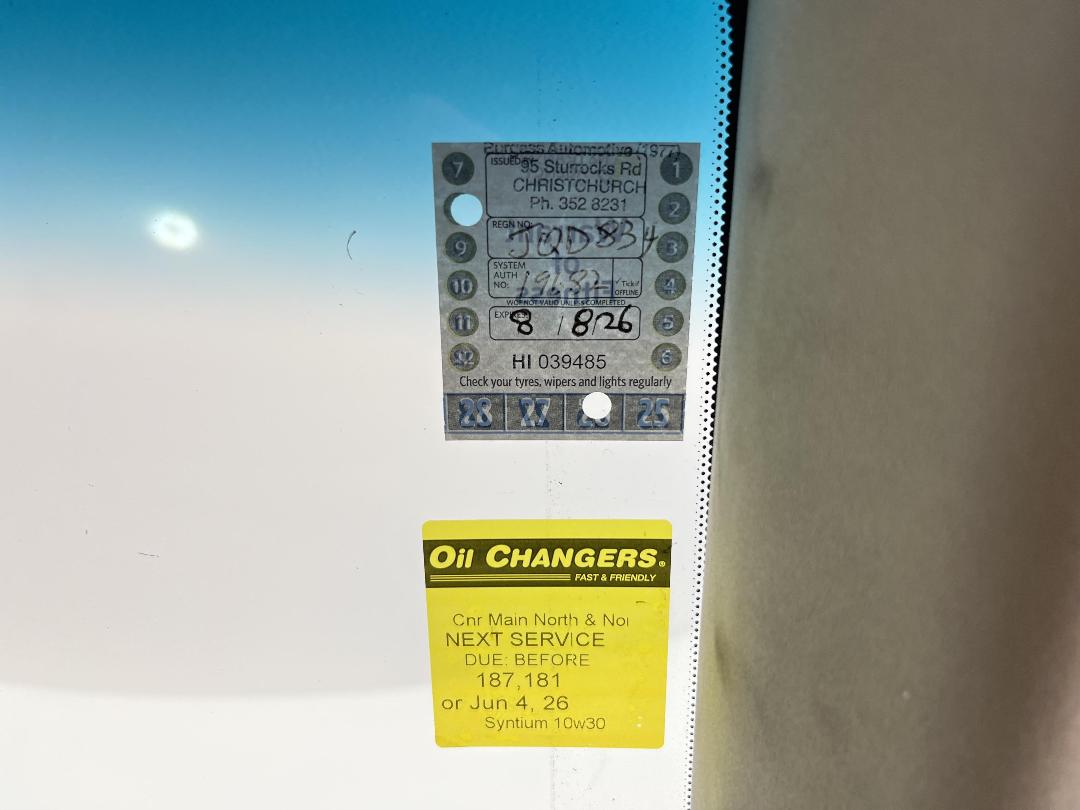 Photo '27' of Nissan Teana