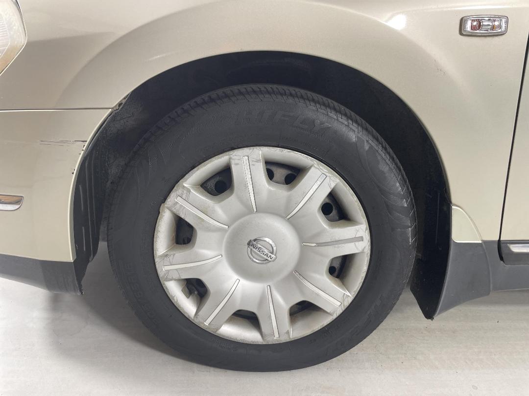 Photo '10' of Nissan Teana