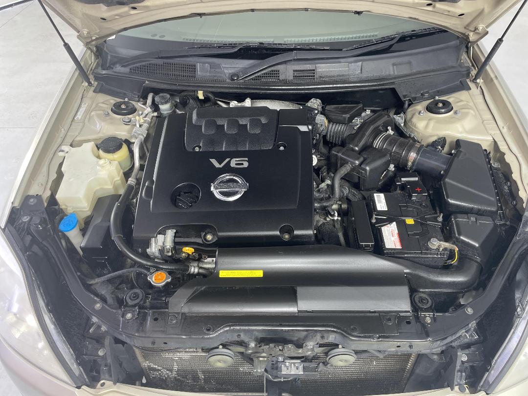 Photo '13' of Nissan Teana