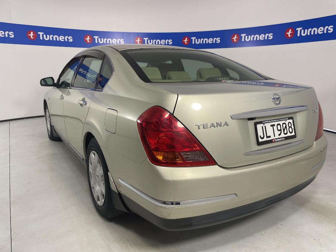 Photo '5' of Nissan Teana