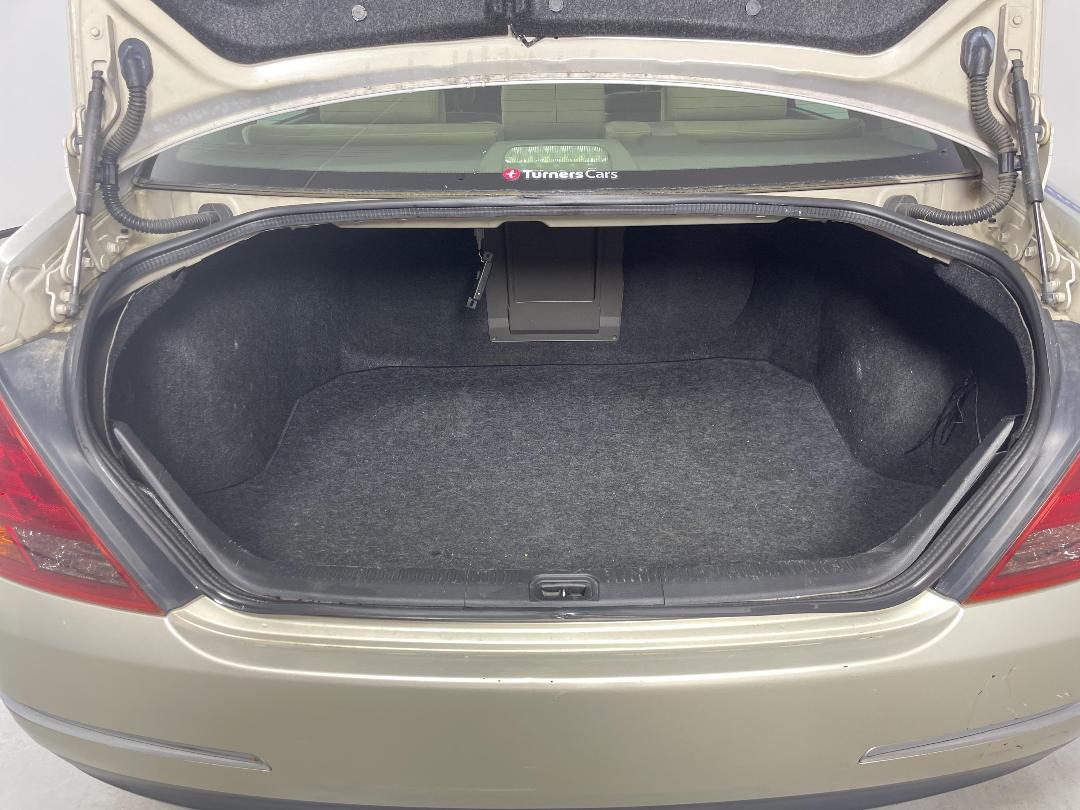 Photo '14' of Nissan Teana