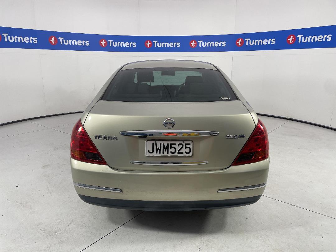 Photo '9' of Nissan Teana 230JM
