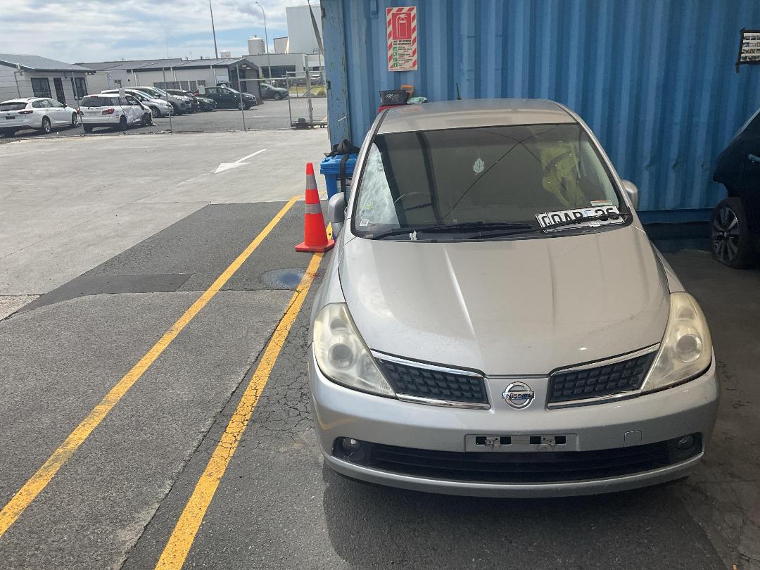 Photo '4' of Nissan Tiida Photo '4' of Nissan Tiida