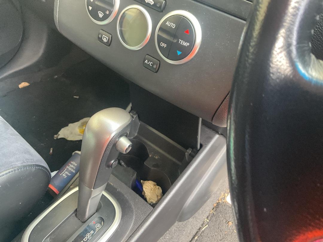 Photo '17' of Nissan Tiida Photo '17' of Nissan Tiida