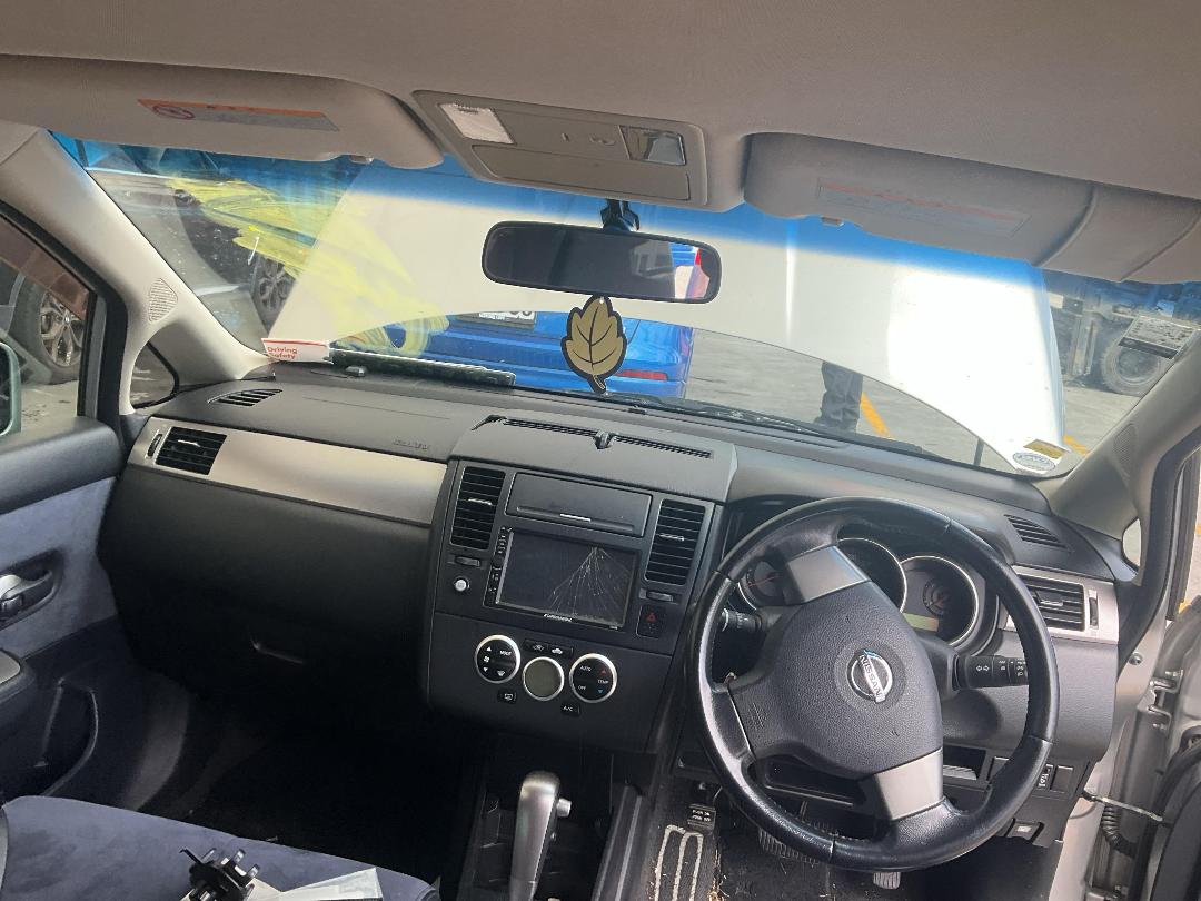 Photo '22' of Nissan Tiida Photo '22' of Nissan Tiida