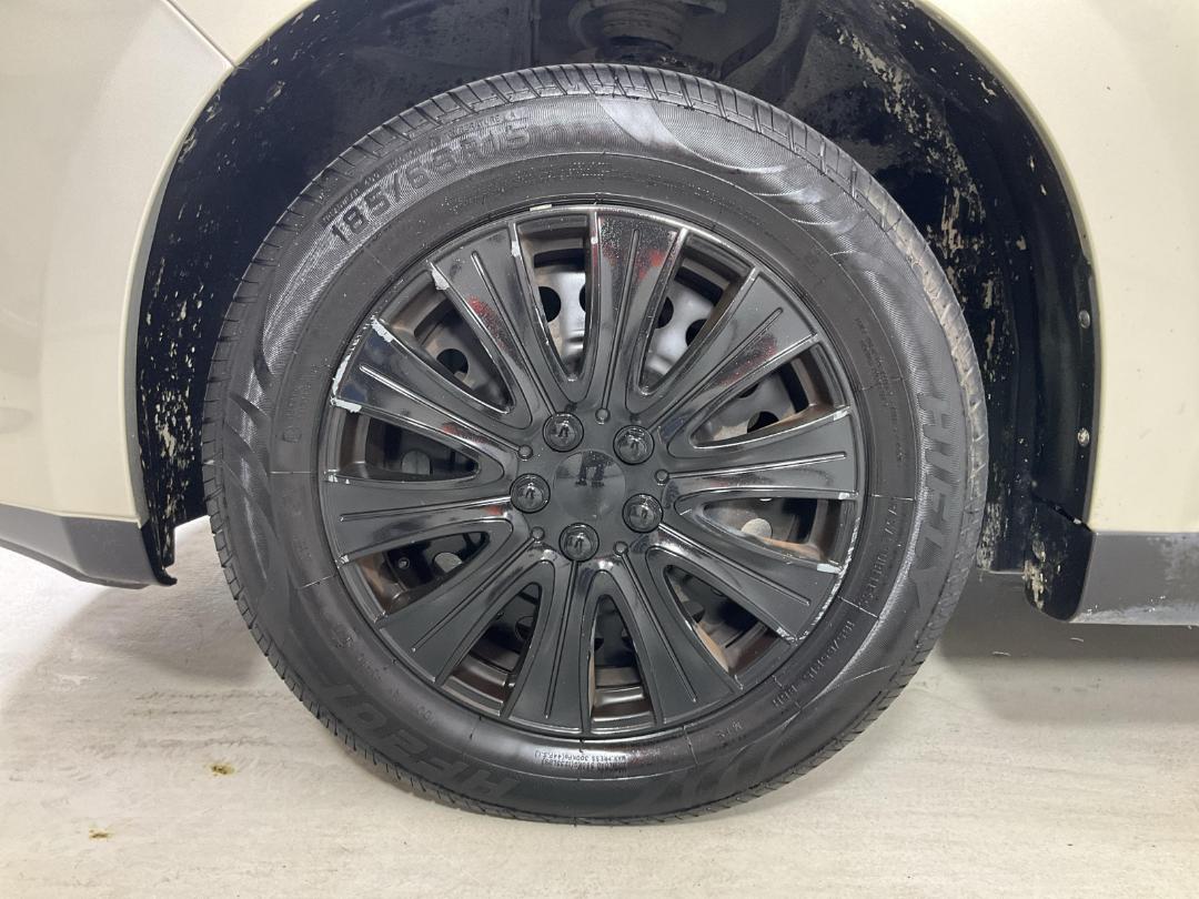 Photo '10' of Nissan Tiida