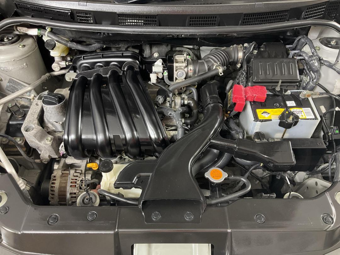 Photo '13' of Nissan Tiida