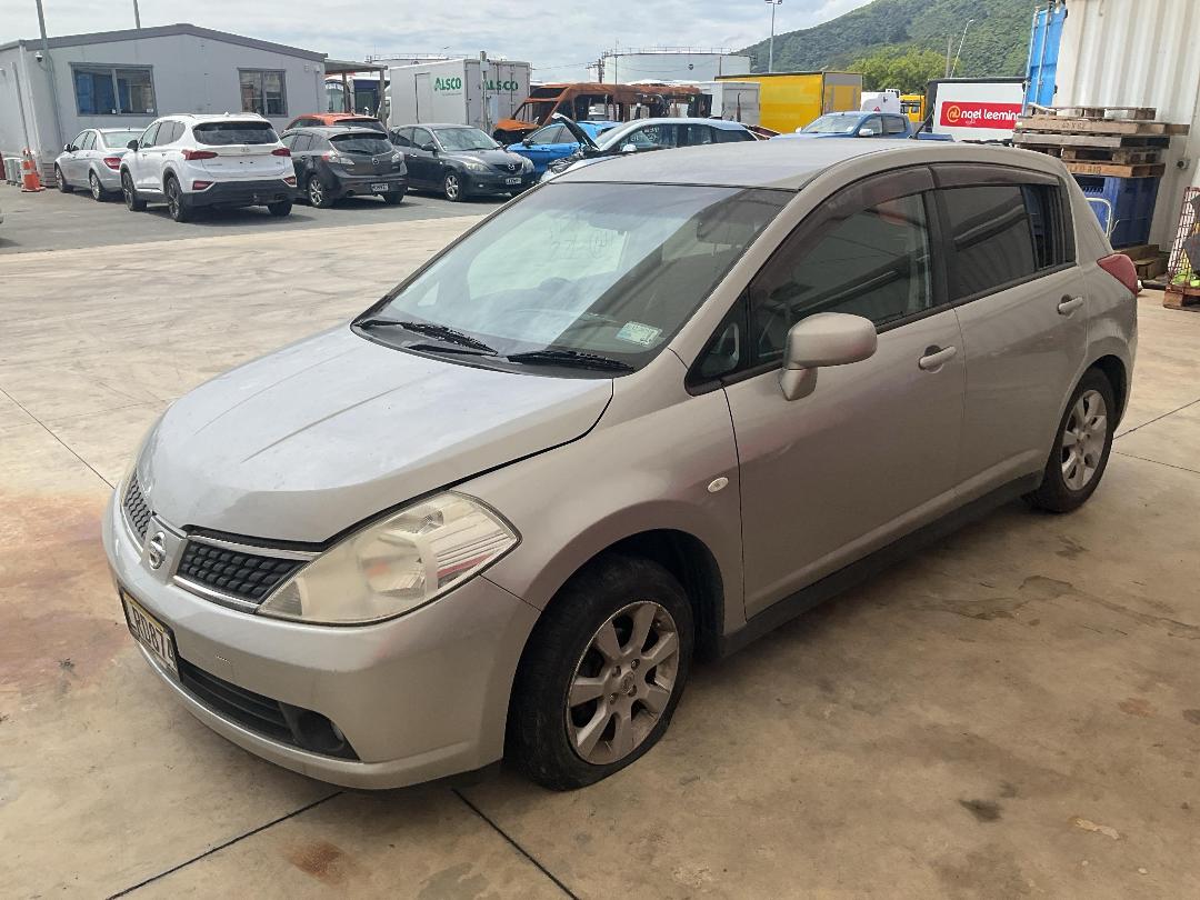 Photo '2' of Nissan Tiida Photo '2' of Nissan Tiida