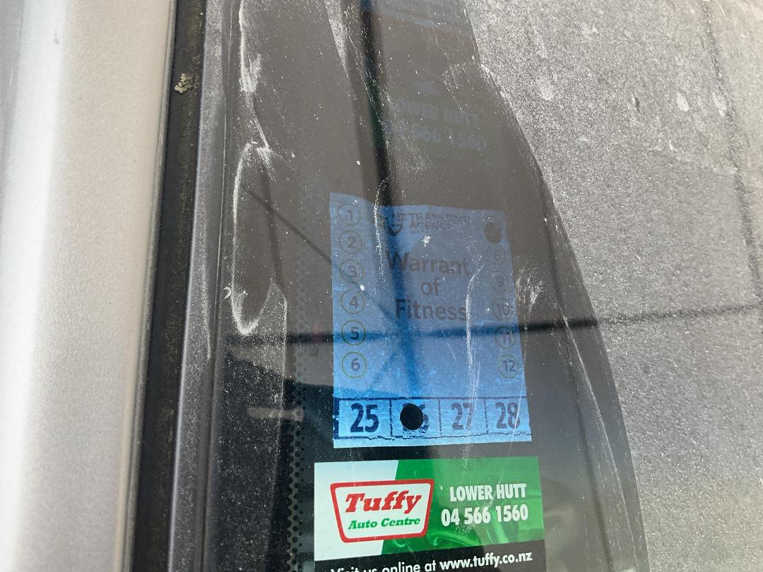 Photo '13' of Nissan Tiida Photo '13' of Nissan Tiida