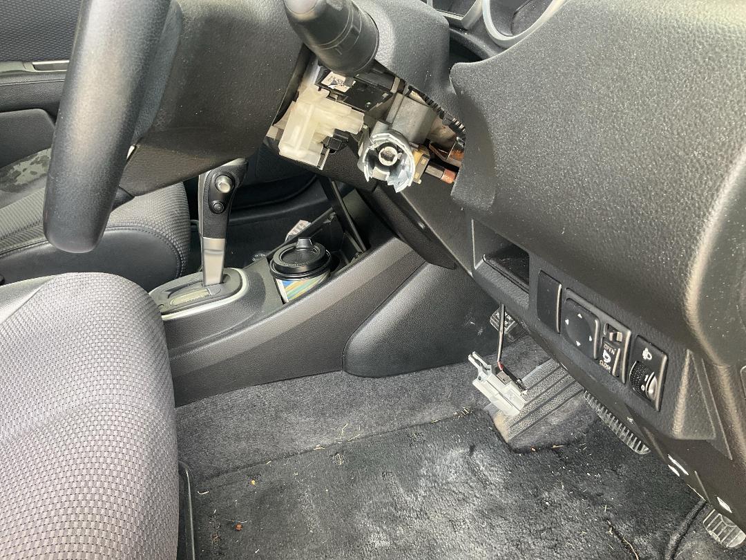 Photo '10' of Nissan Tiida Photo '10' of Nissan Tiida