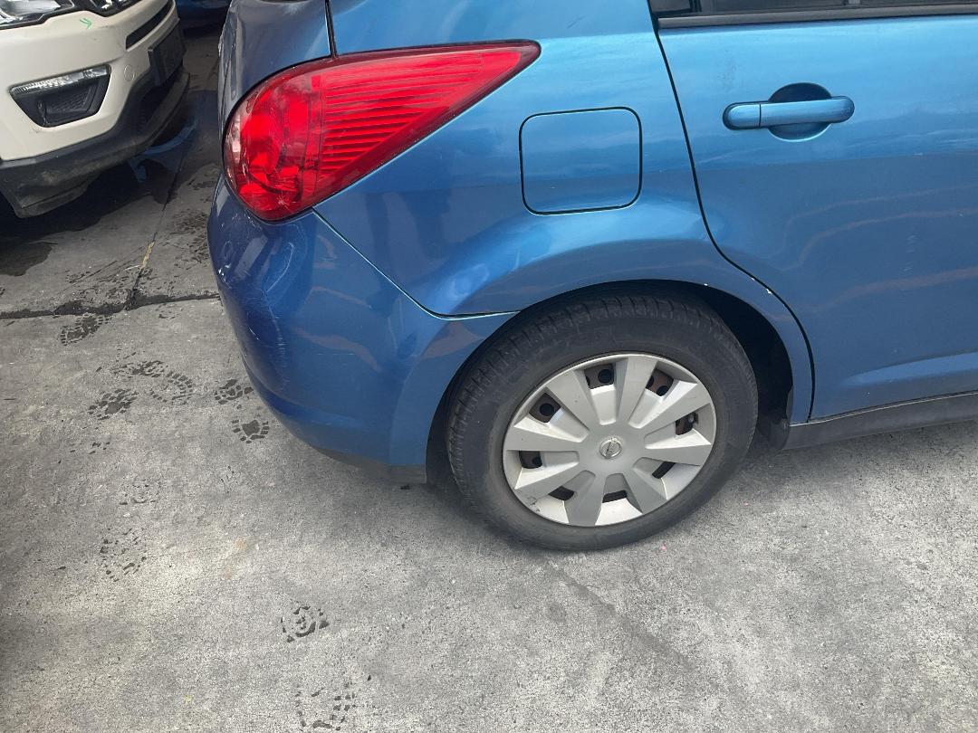 Photo '15' of Nissan Tiida Photo '15' of Nissan Tiida