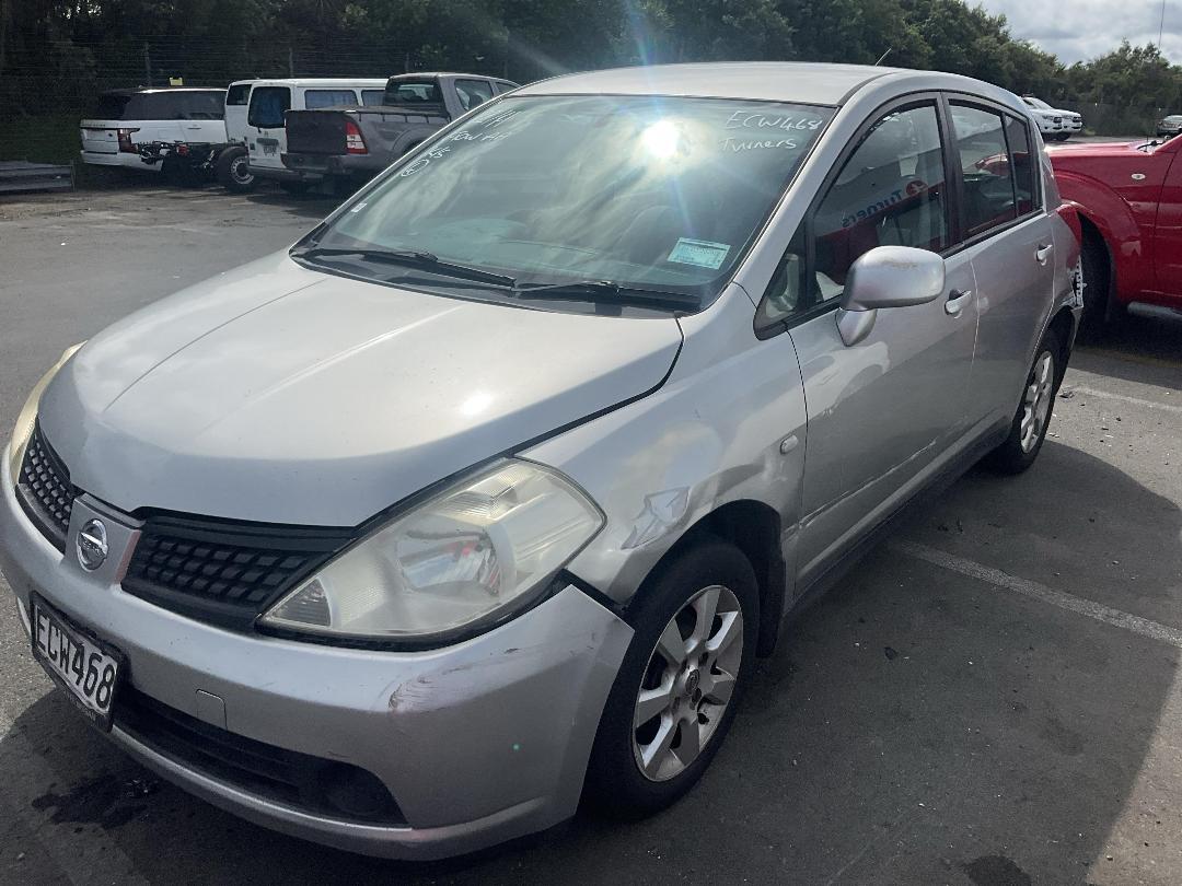 Photo '2' of Nissan Tiida ST Photo '2' of Nissan Tiida ST