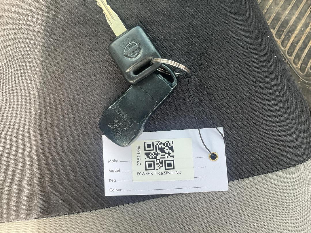 Photo '15' of Nissan Tiida ST Photo '15' of Nissan Tiida ST