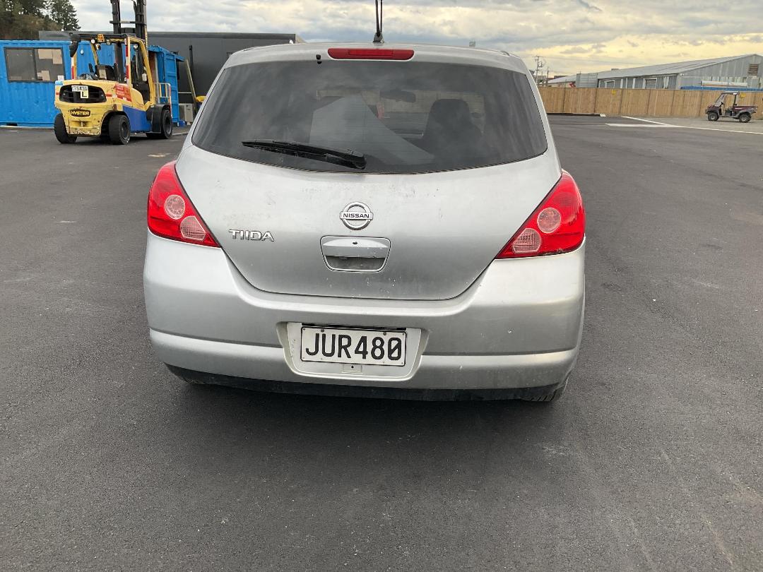 Photo '4' of Nissan Tiida Photo '4' of Nissan Tiida