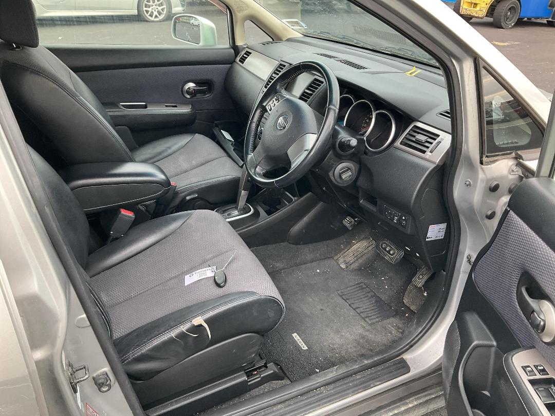 Photo '9' of Nissan Tiida Photo '9' of Nissan Tiida