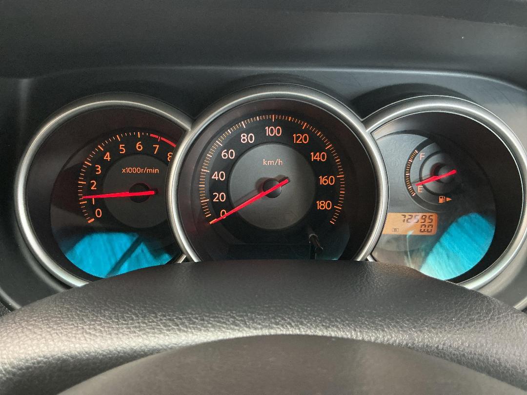 Photo '21' of Nissan Tiida