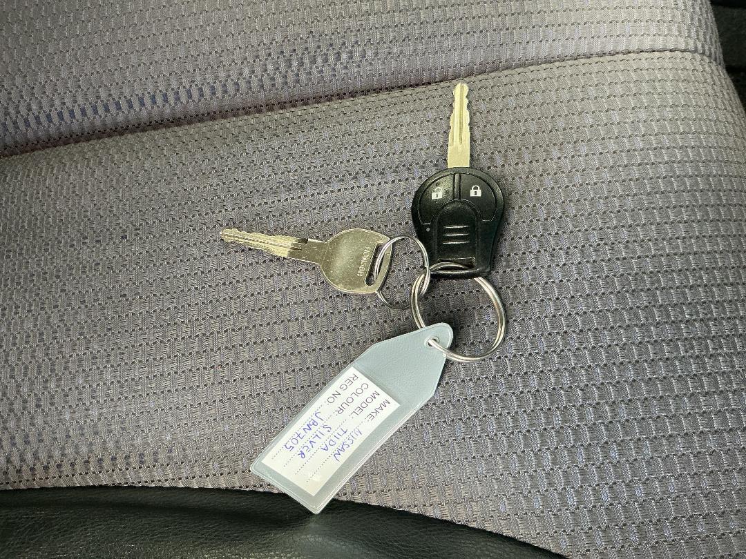 Photo '22' of Nissan Tiida