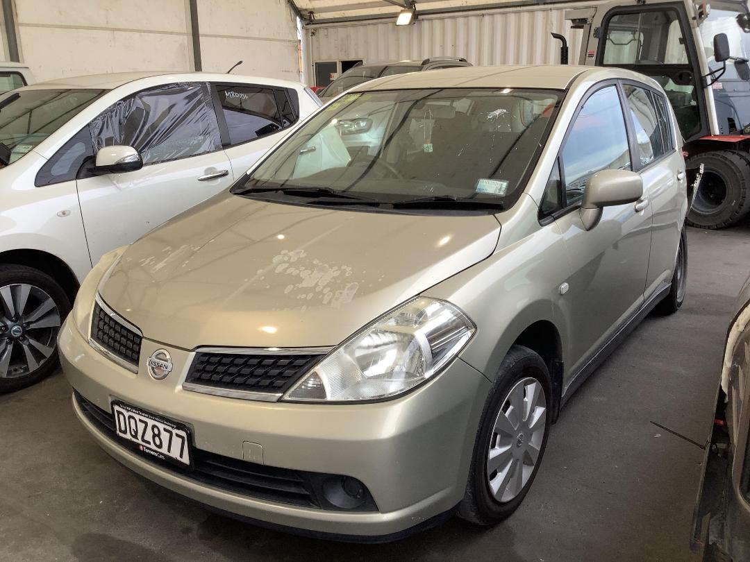 Photo '2' of Nissan Tiida ST Photo '2' of Nissan Tiida ST