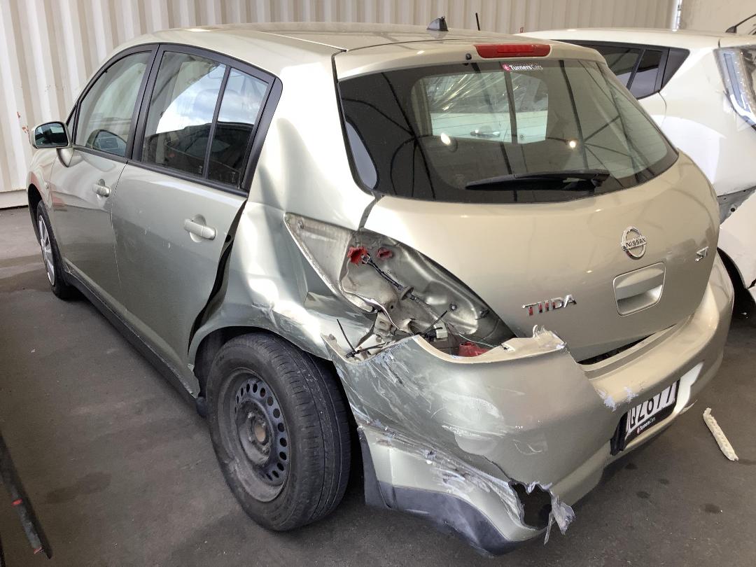 Photo '3' of Nissan Tiida ST Photo '3' of Nissan Tiida ST