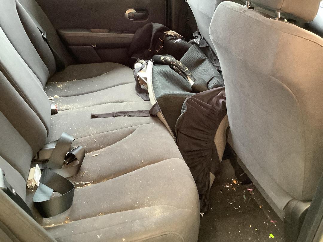 Photo '12' of Nissan Tiida ST Photo '12' of Nissan Tiida ST