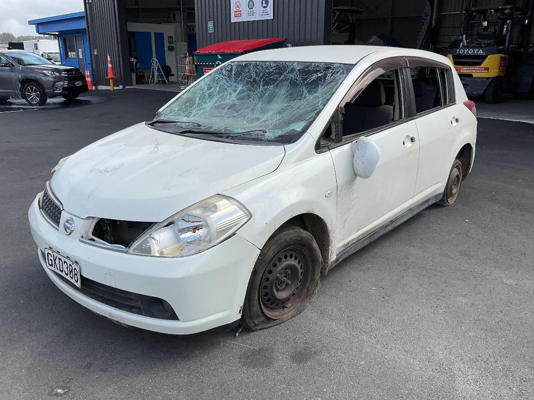 Photo '2' of Nissan Tiida Photo '2' of Nissan Tiida