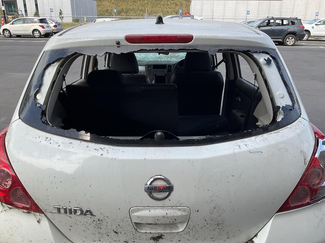 Photo '13' of Nissan Tiida Photo '13' of Nissan Tiida