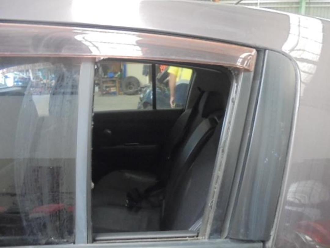 Photo '18' of Nissan Tiida Photo '18' of Nissan Tiida