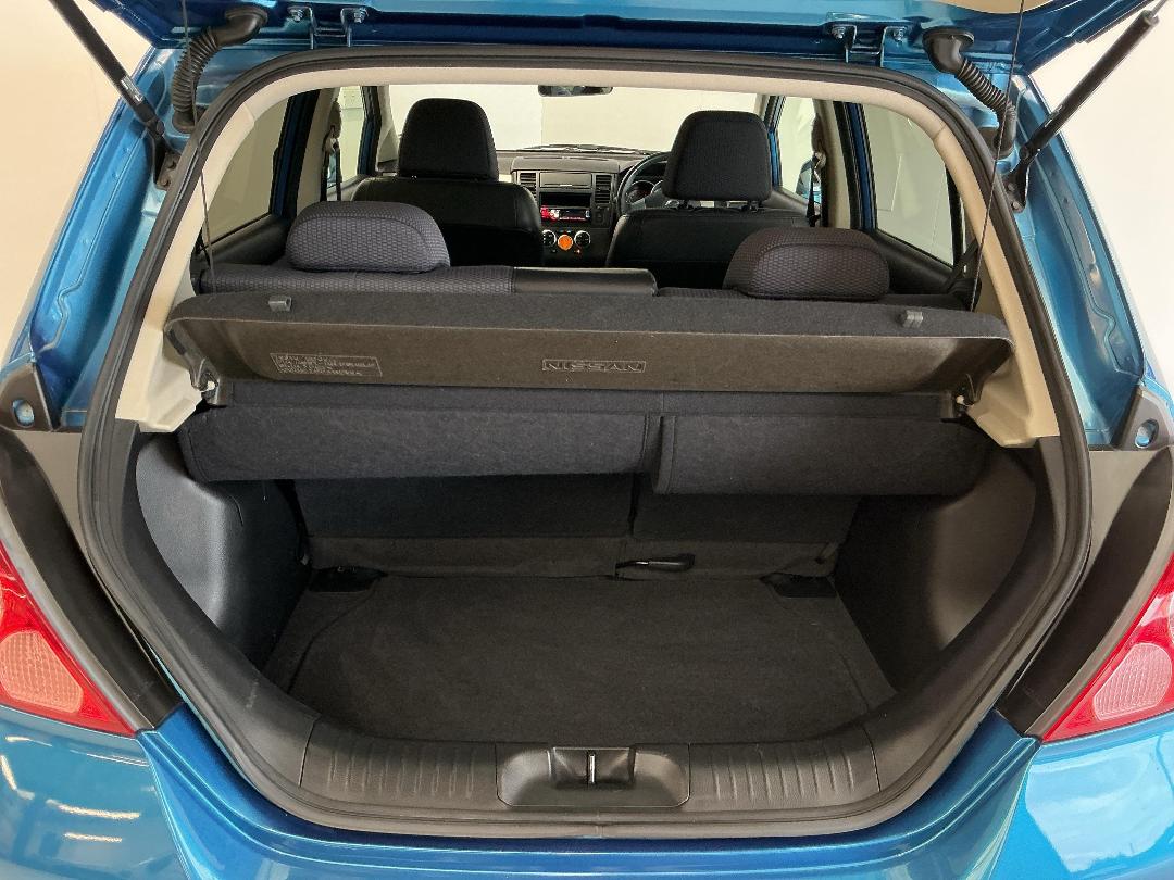 Photo '14' of Nissan Tiida Photo '14' of Nissan Tiida