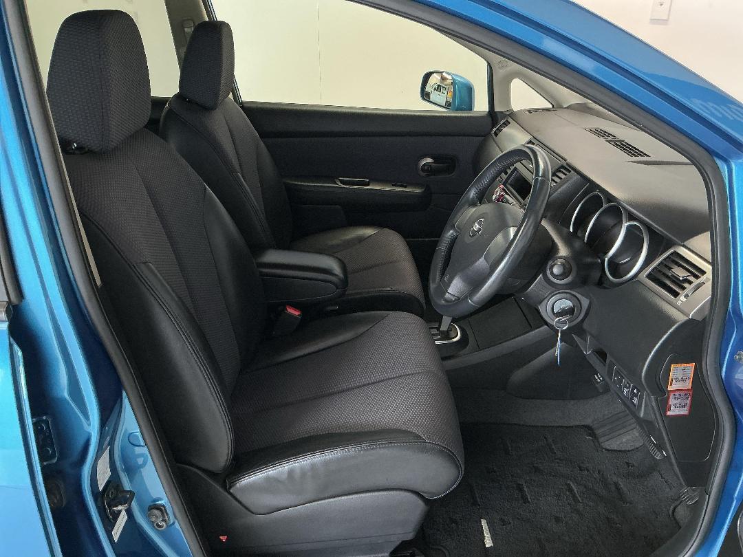 Photo '16' of Nissan Tiida Photo '16' of Nissan Tiida