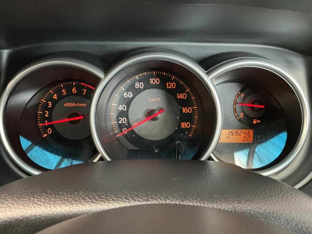 Photo '21' of Nissan Tiida Photo '21' of Nissan Tiida