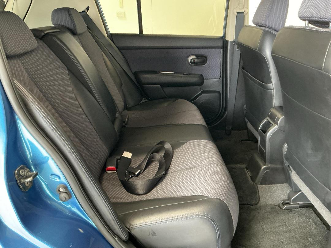 Photo '20' of Nissan Tiida Photo '20' of Nissan Tiida