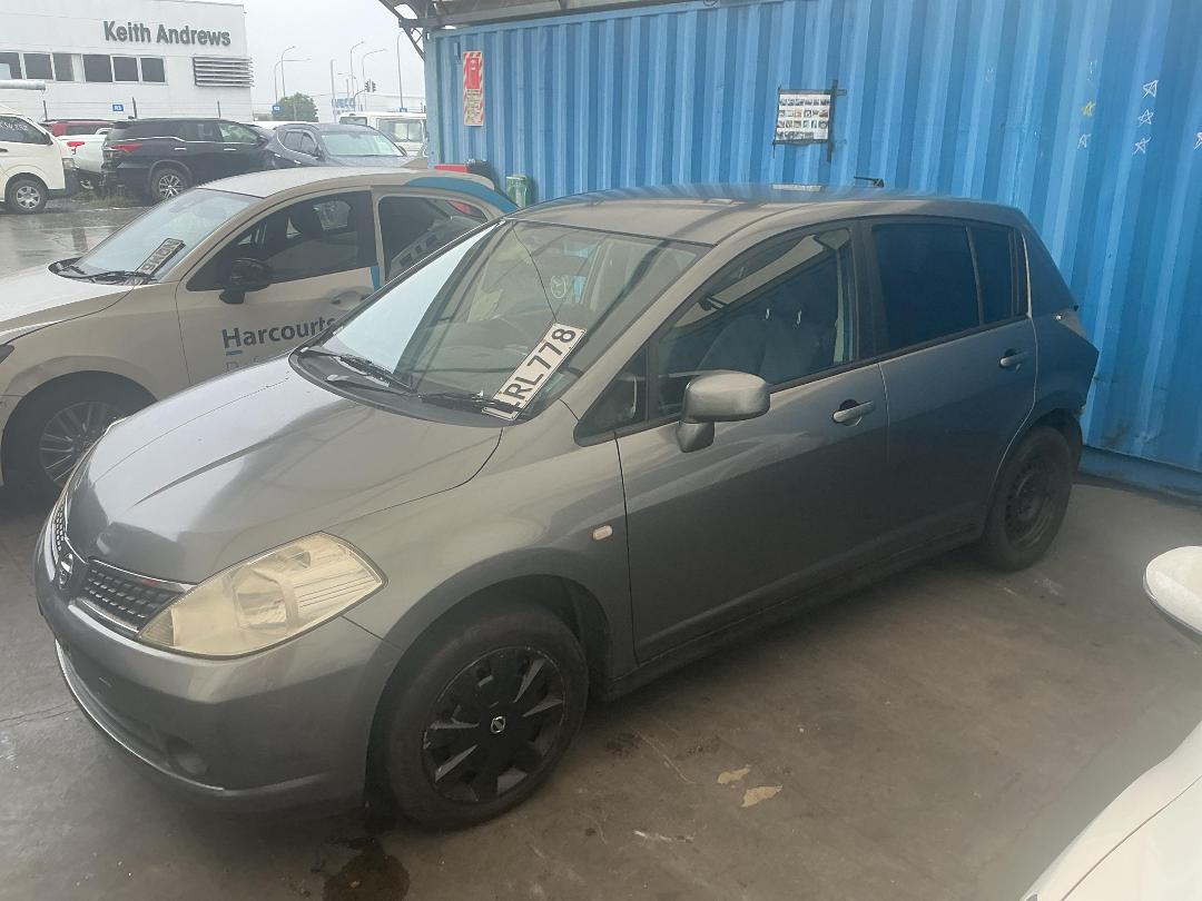 Photo '6' of Nissan Tiida Photo '6' of Nissan Tiida