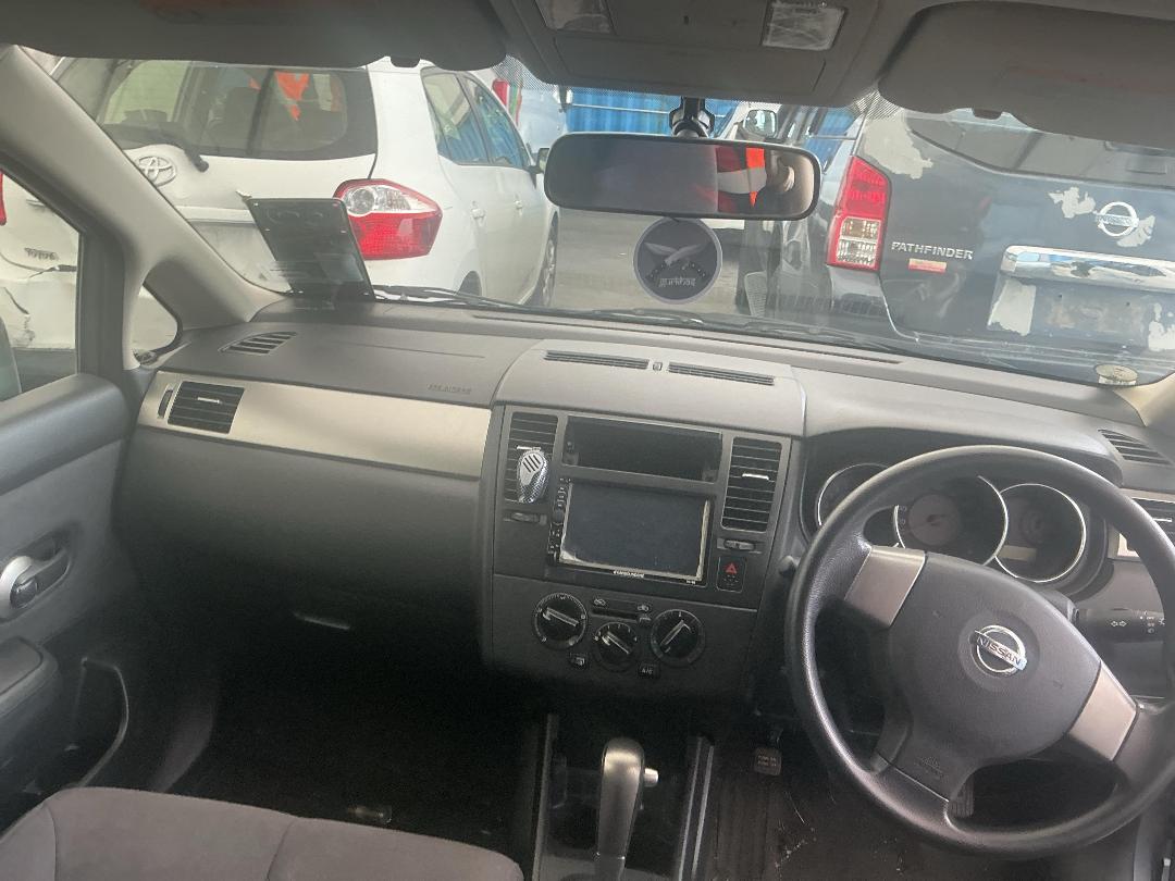 Photo '23' of Nissan Tiida Photo '23' of Nissan Tiida