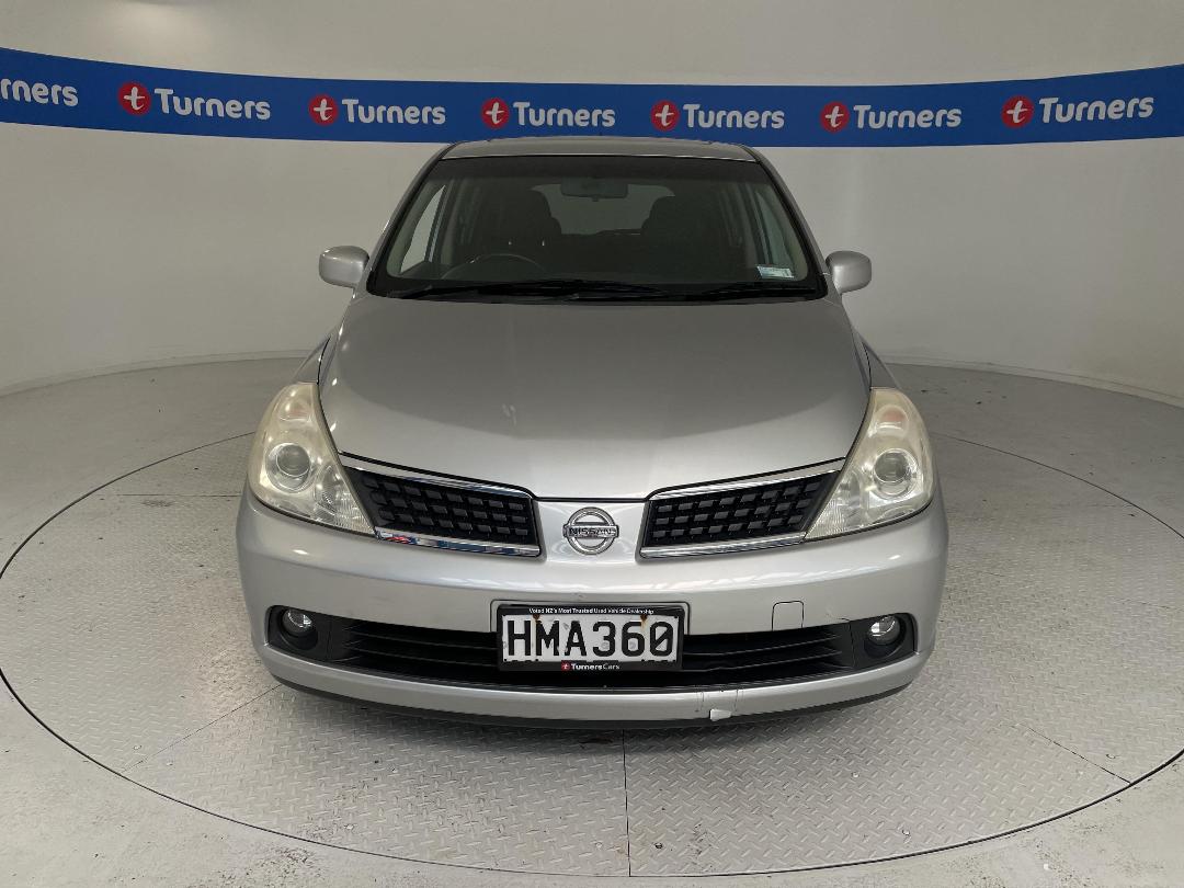 Photo '2' of Nissan Tiida