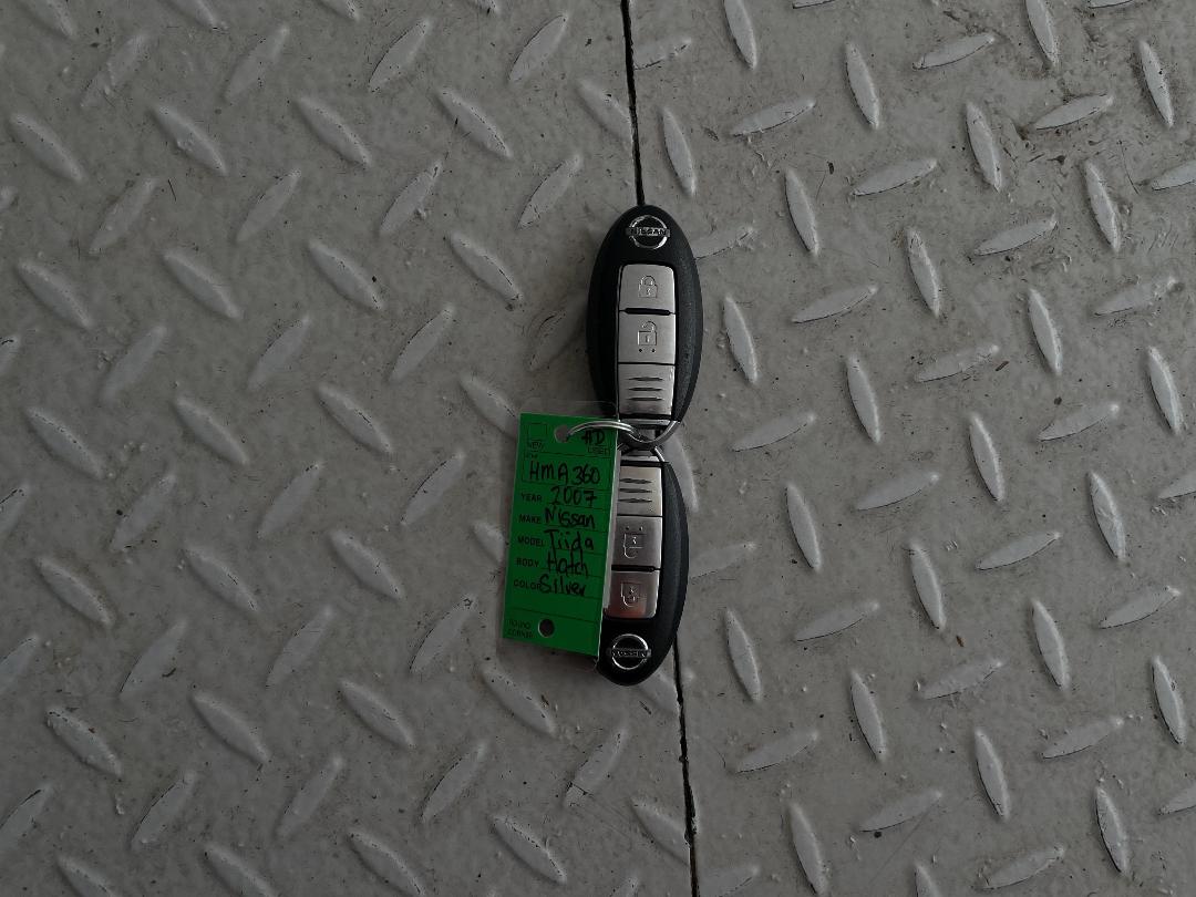 Photo '22' of Nissan Tiida